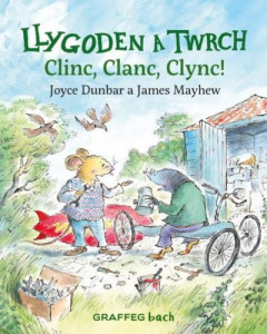 Llygoden a Twrch by Joyce Dunbar