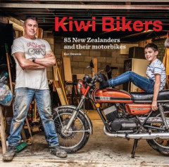 Kiwi Bikers by Ken Downie (Hardback)